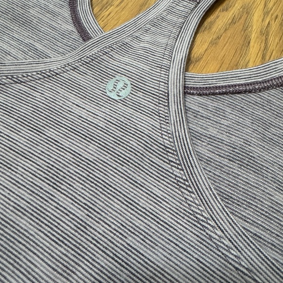 Lululemon Racerback I I - Picture 4 of 5
